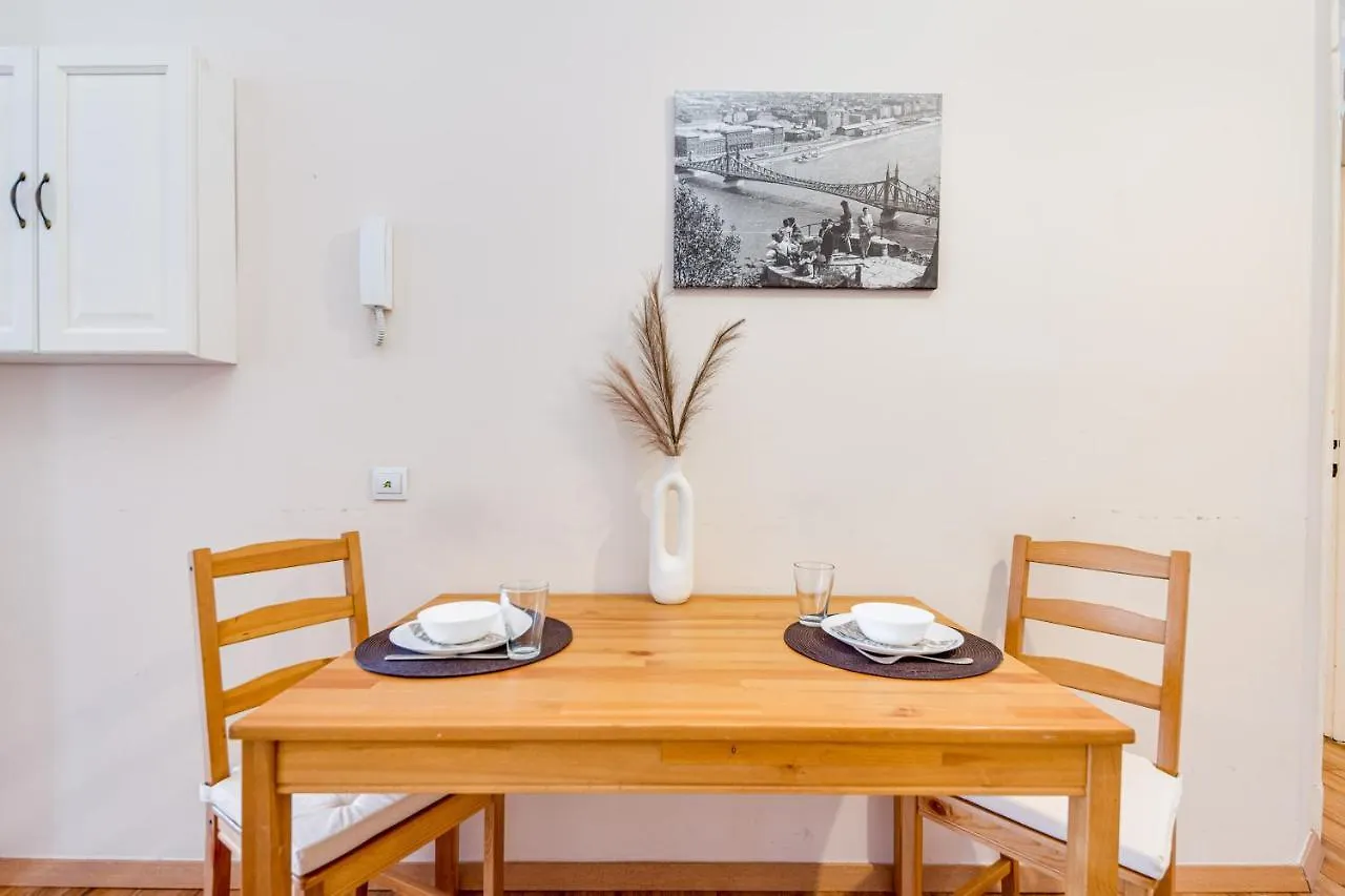 Vintage Apartment In The Jewish Quarter Budapest 0*,